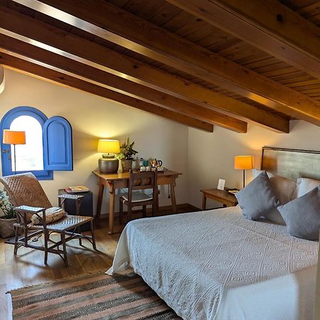 Hostal De La Placa - Hotel Boutique Cabrils Kültér fotó