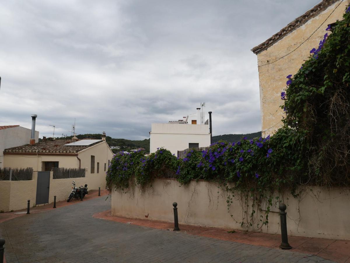 Hostal De La Placa - Hotel Boutique Cabrils Kültér fotó