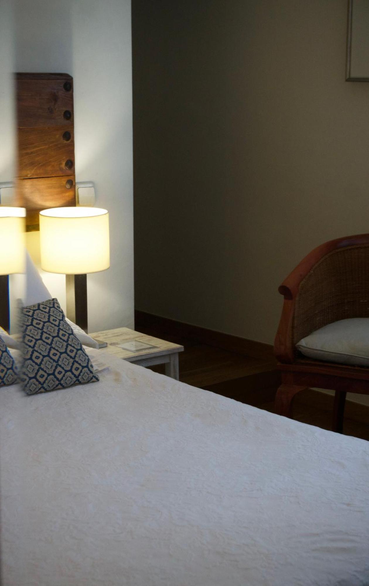 Hostal De La Placa - Hotel Boutique Cabrils Kültér fotó