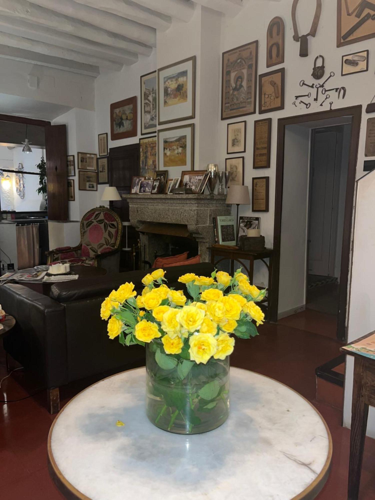 Hostal De La Placa - Hotel Boutique Cabrils Kültér fotó