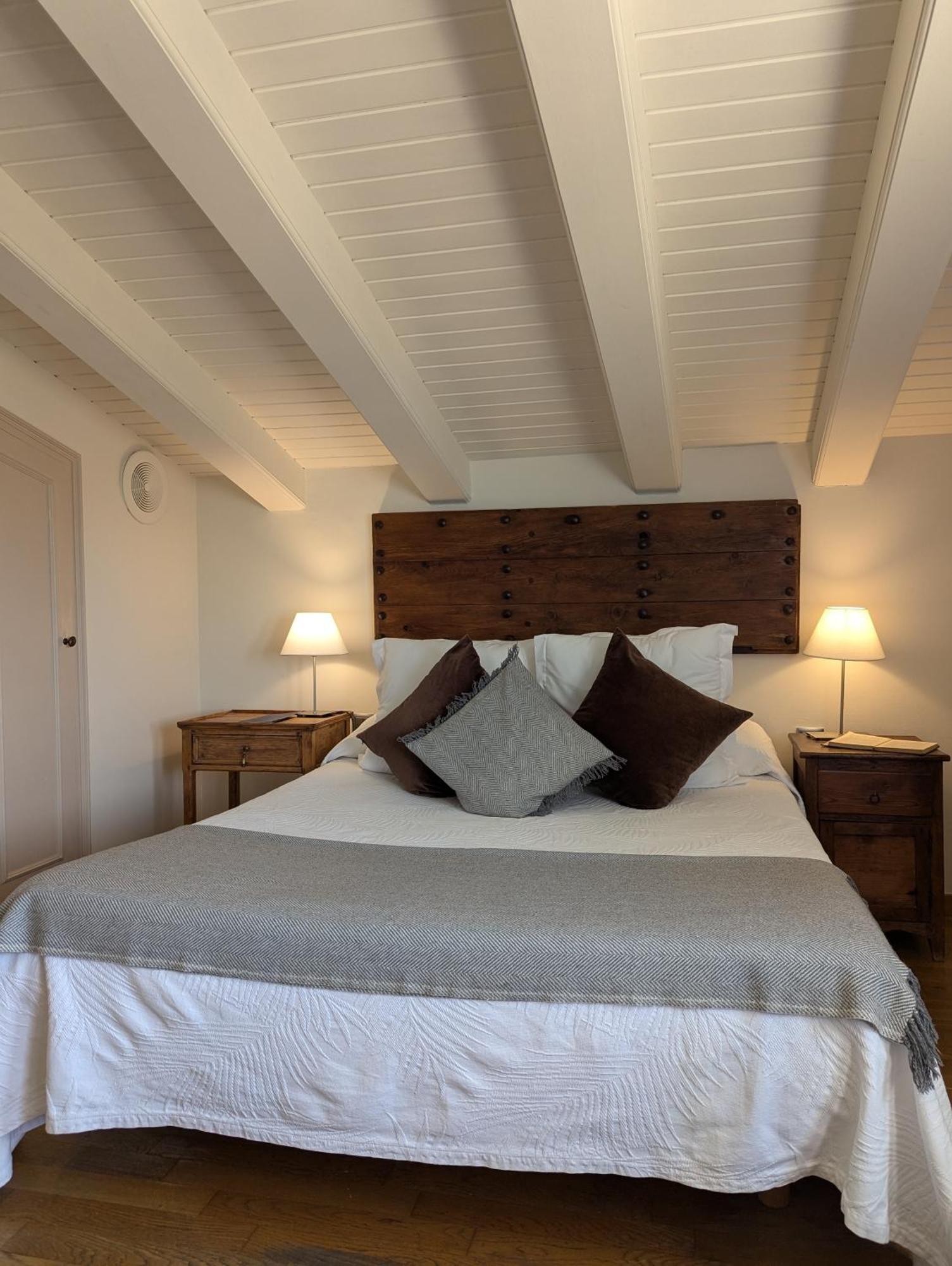 Hostal De La Placa - Hotel Boutique Cabrils Kültér fotó