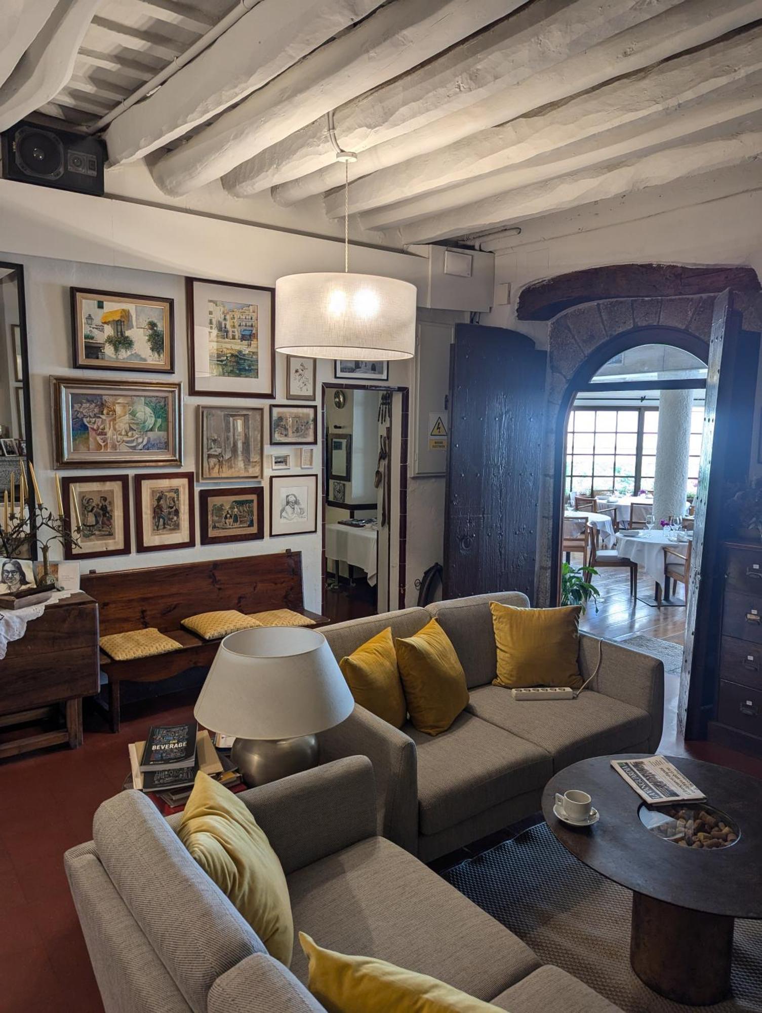 Hostal De La Placa - Hotel Boutique Cabrils Kültér fotó