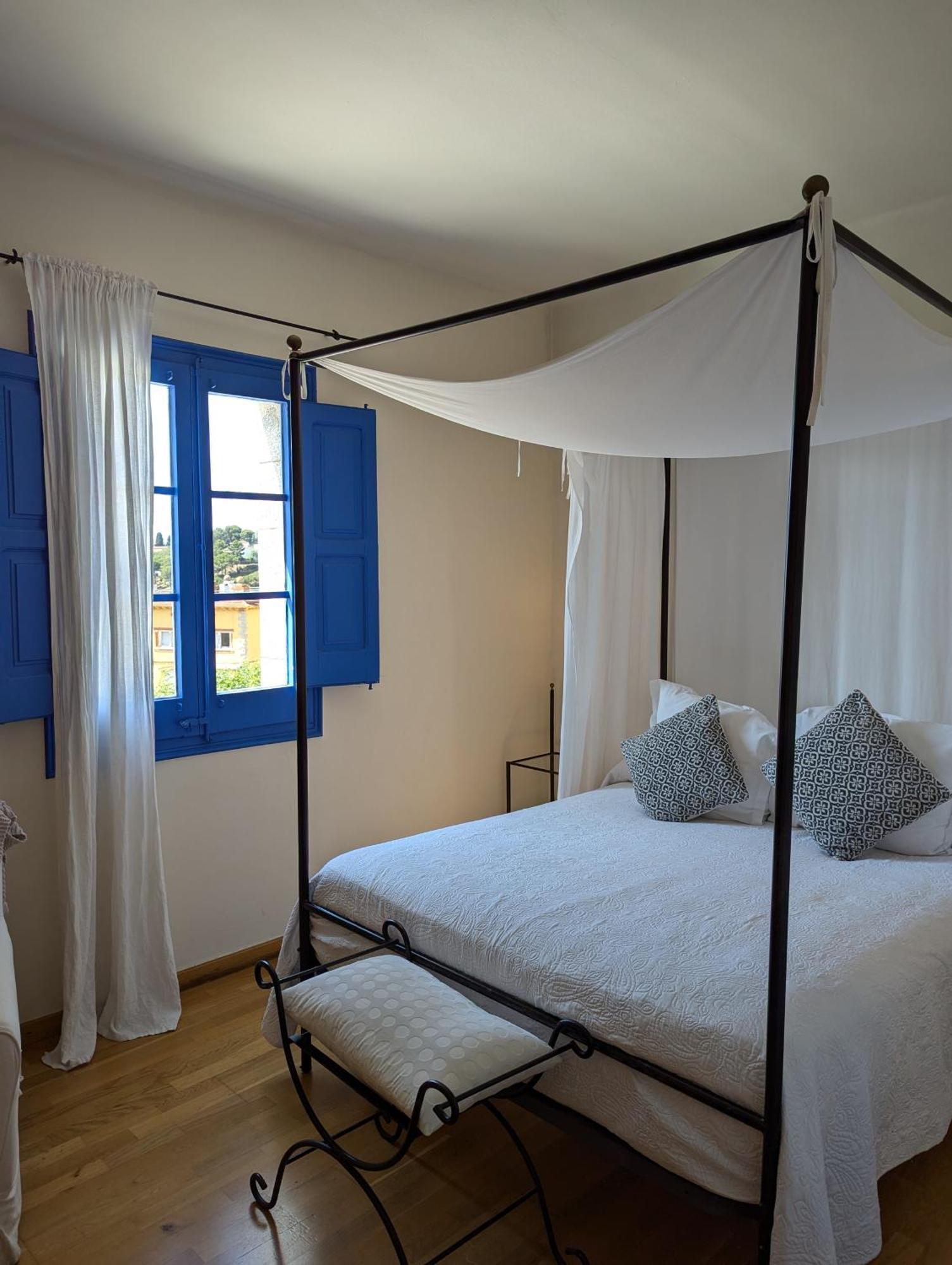 Hostal De La Placa - Hotel Boutique Cabrils Kültér fotó